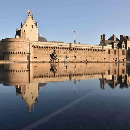 Plein Centre De : Pour 4 *